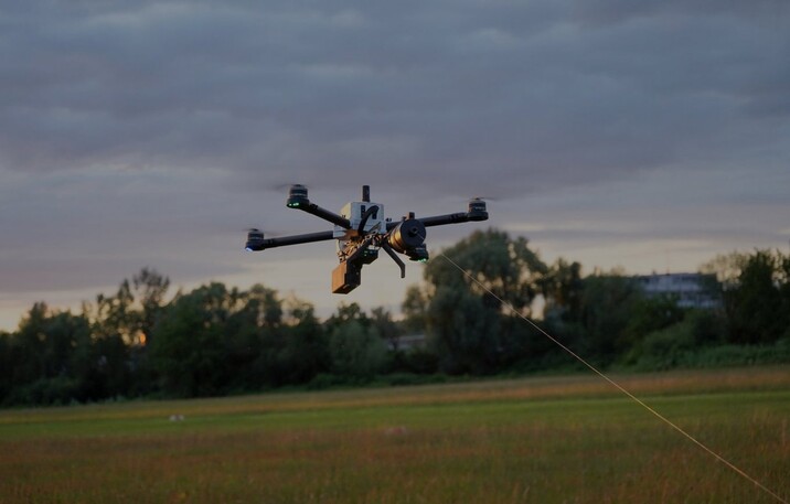 В Україні розробляють FPV-дрони, які невразливі для РЕБ: як вони працюють