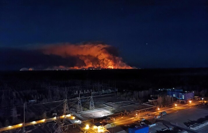 Місяць після атаки на ЧАЕС: що відбувається із пошкодженим укриттям