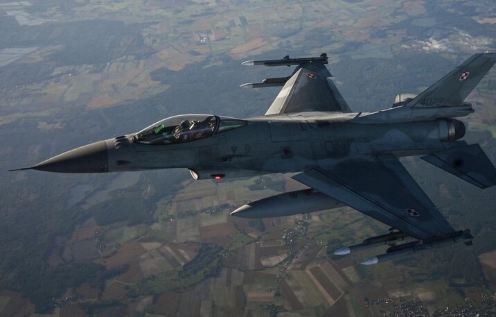 Винищувачі F-16 захищають українське небо вже рік: чим західний літак відрізняється від радянського