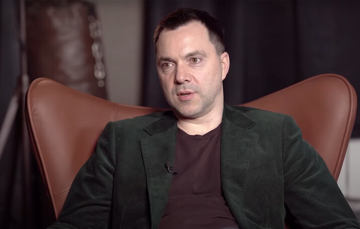 Олексій Арестович: як він пройшов шлях від актора до скандального блогера під санкціями