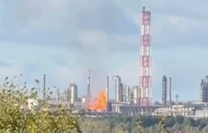 Українські дрони вдарили по найбільших НПЗ росії: де само вибухало та палало