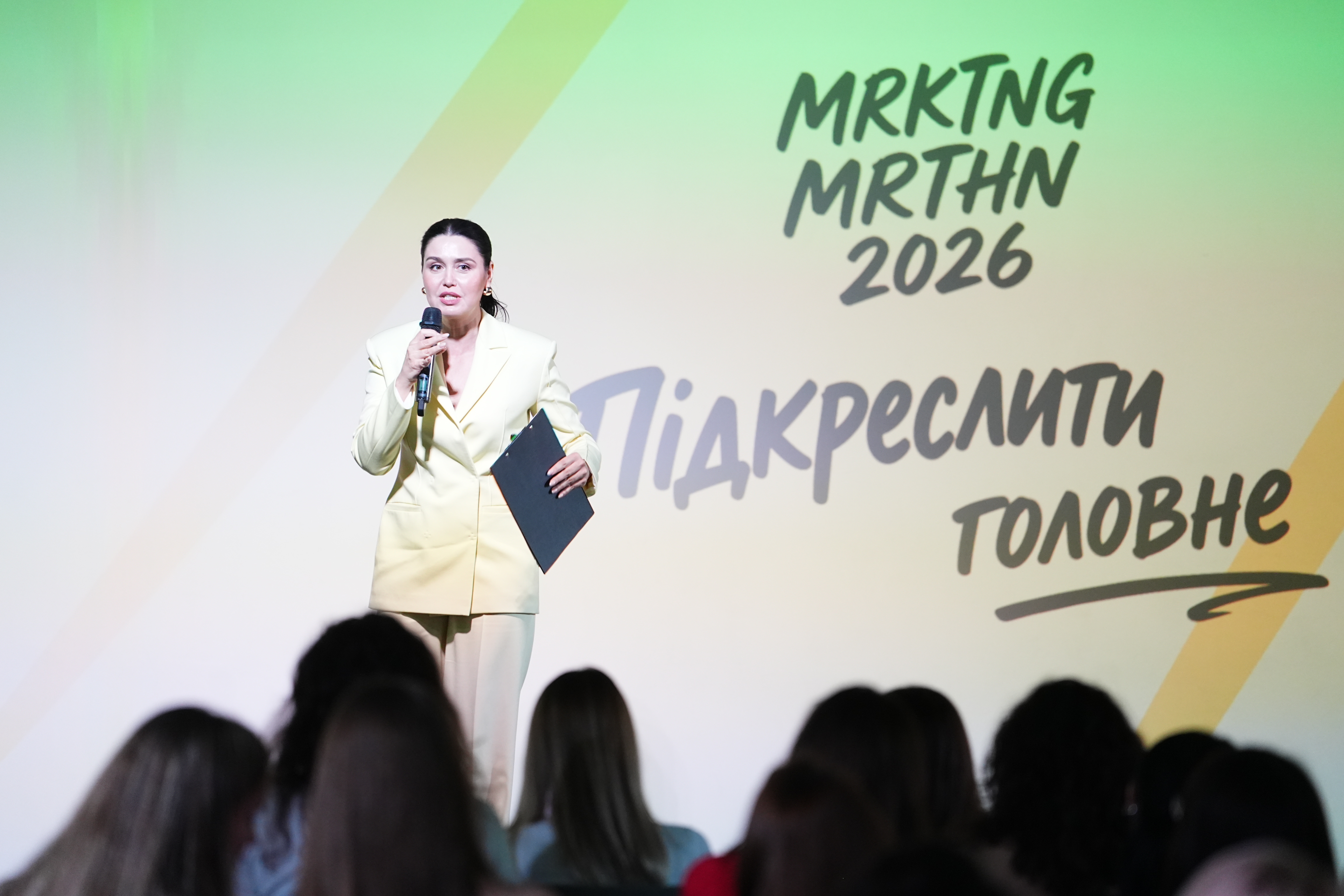 Людмила Барбір 1+1 .JPG (2.83 MB)